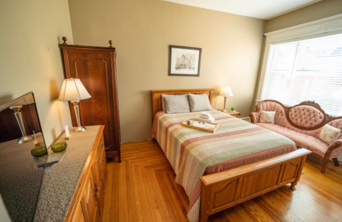 The Victorian Guesthouse Delphos Kamer foto